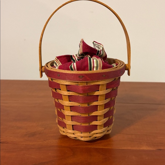 2007 Longaberger Tree Trimming Collection Peppermint Stripe basket - Picture 5 of 7